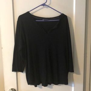 Woman’s 2Xl black top